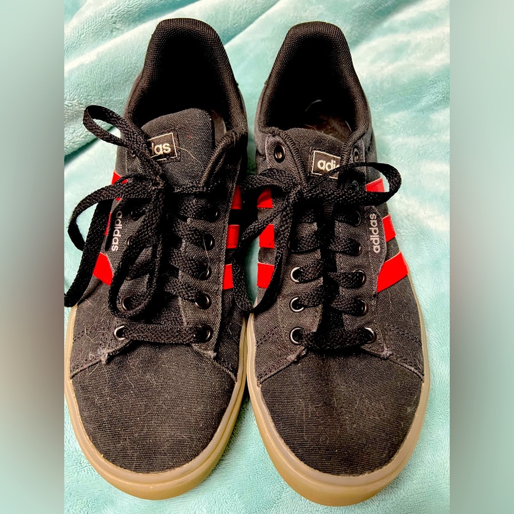 Adidas tennis shoes